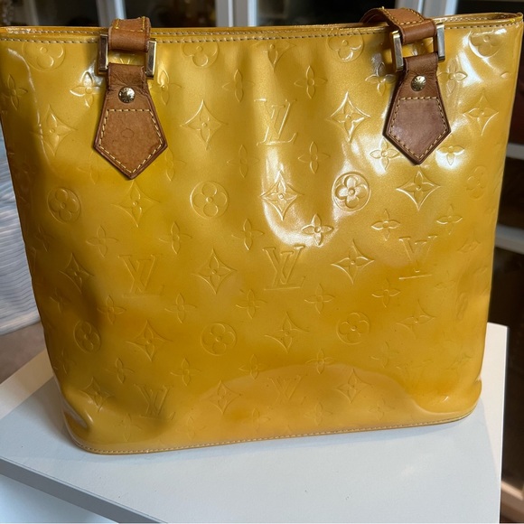 Louis Vuitton Yellow Vernis Houston Bag- Straps Replaced - Picture 2 of 10